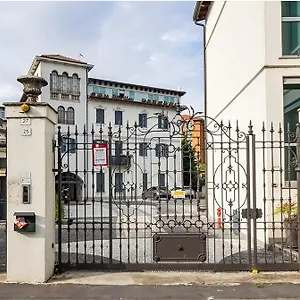 Lux 2 Metro M2 Apartamento Milán